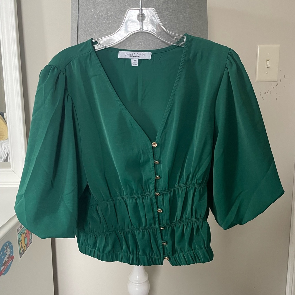 Never Worn! Sweet Rain Women's Green Button-Up Top